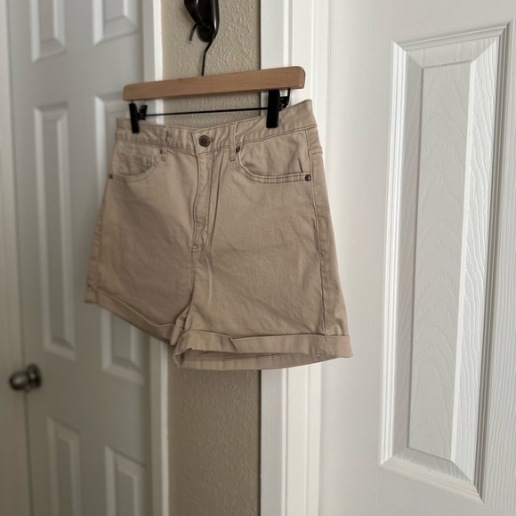 Forever 21 Pants - Forever 21 High Waist Tan Shorts Size:31